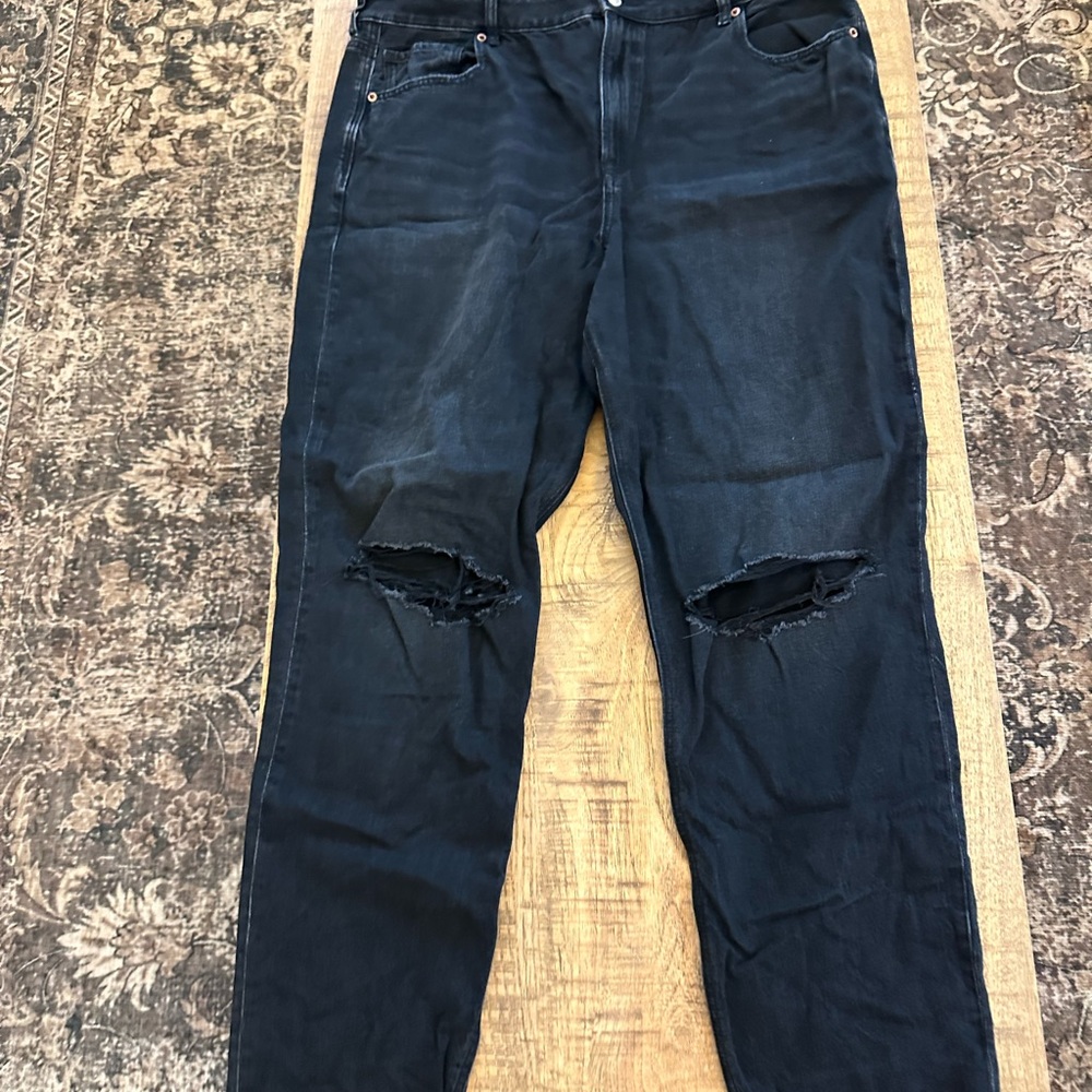 American Eagle Outfitters Women’s Strigid Jeans
